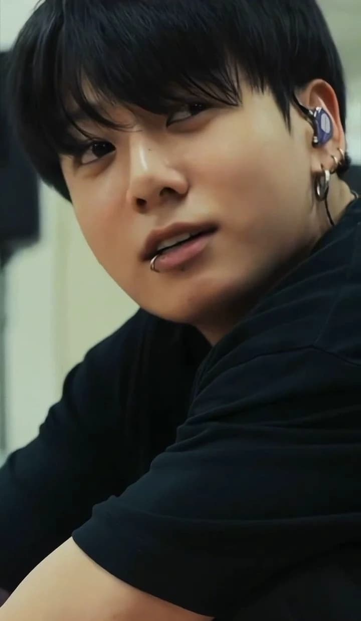 Jeon Jungkook thumbnail
