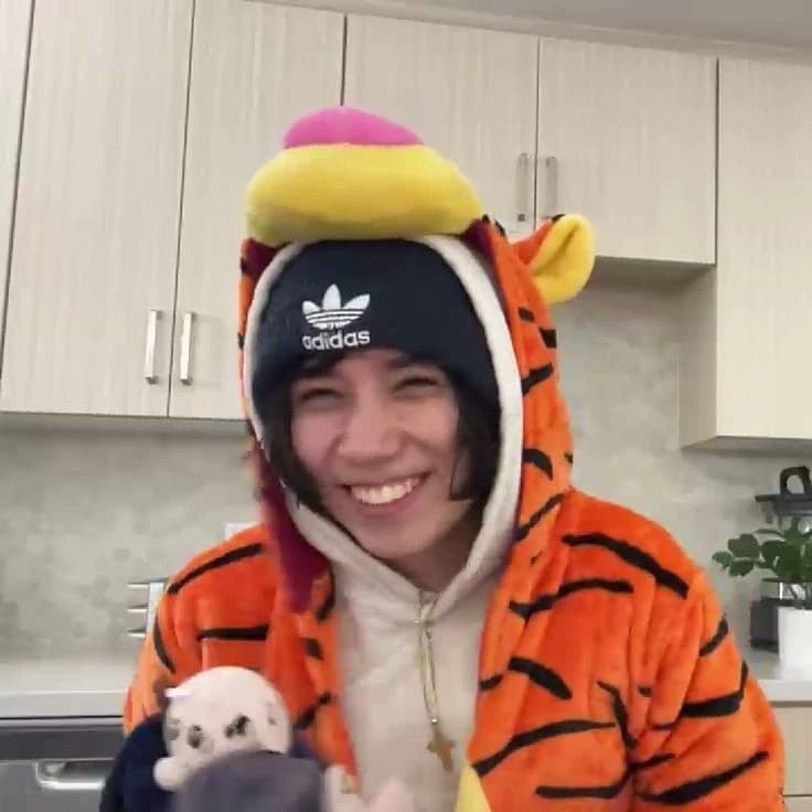 Alexis Quackity thumbnail