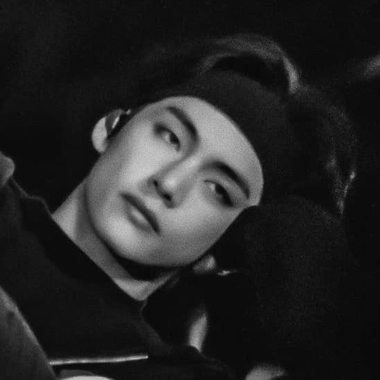 Kim Taehyung thumbnail