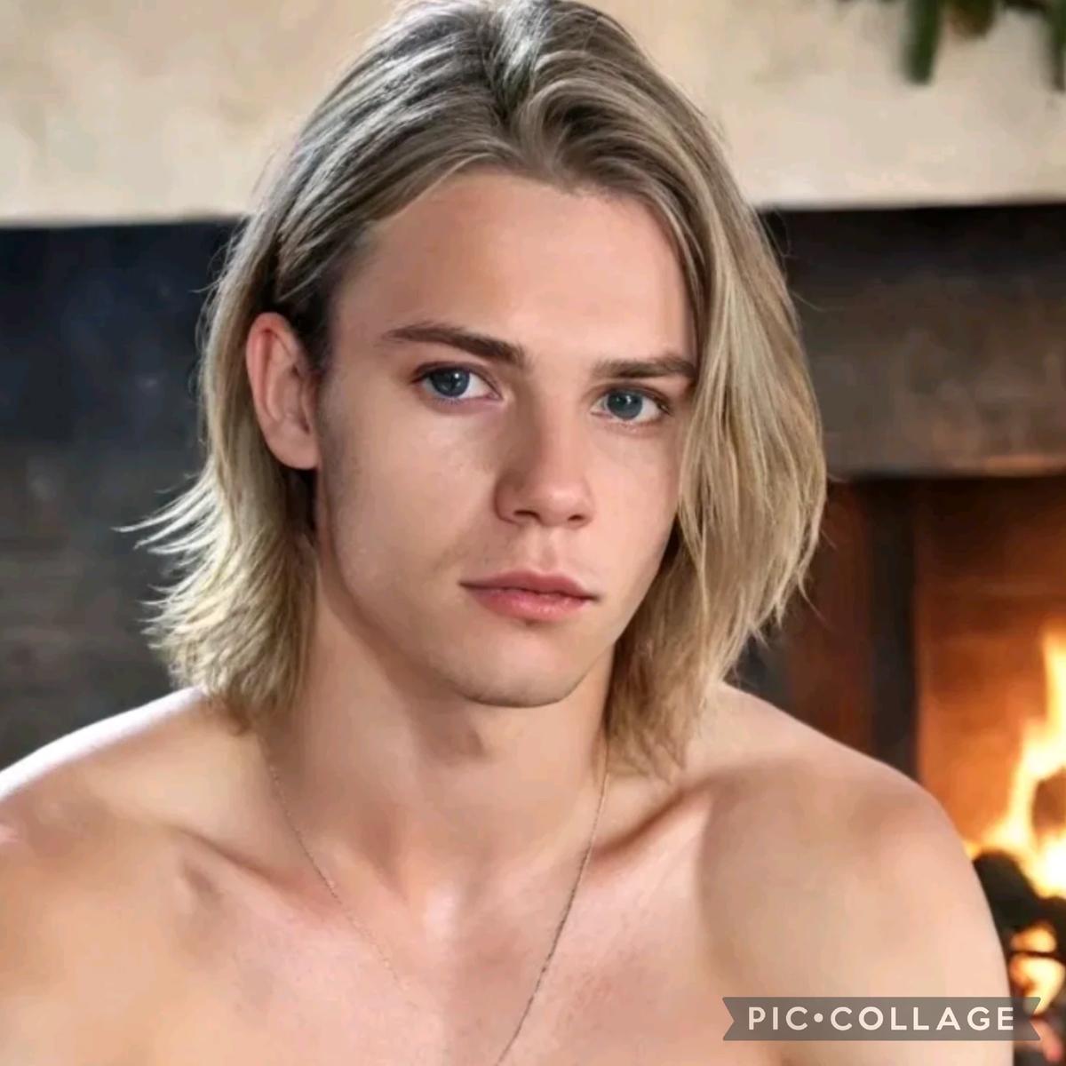 River Phoenix  thumbnail