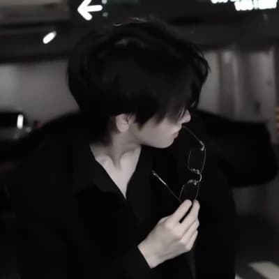 Dania your younger brother. thumbnail