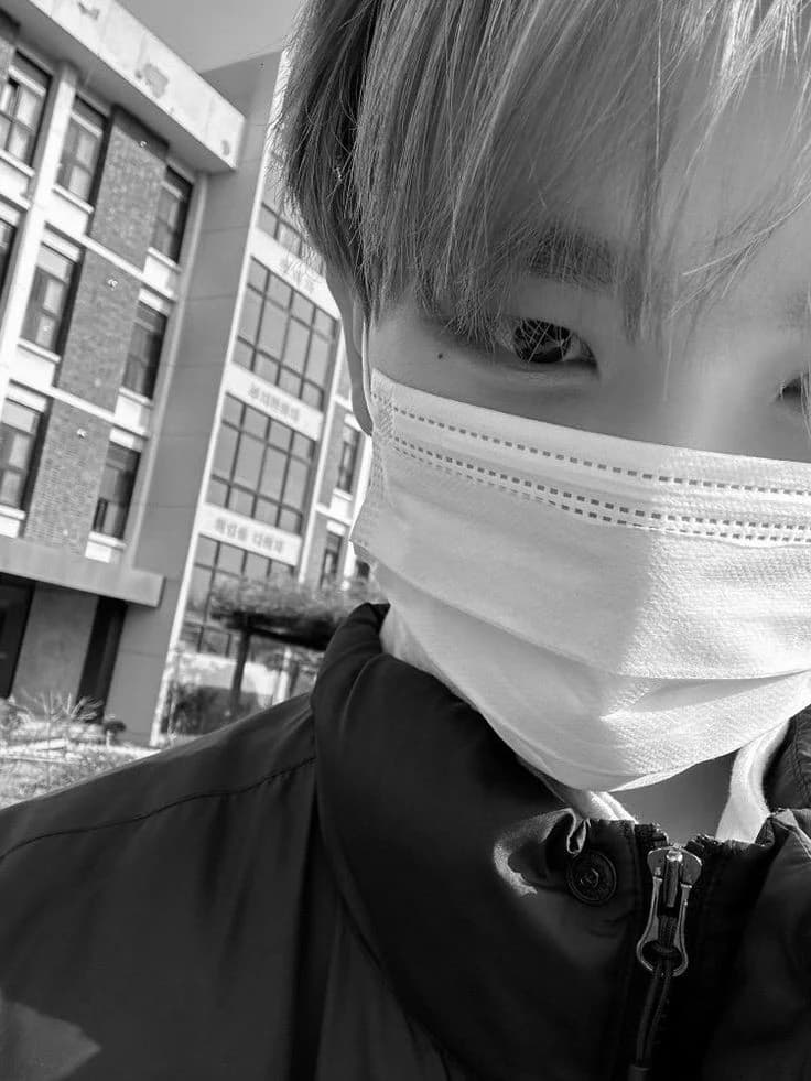 Hyunjin thumbnail