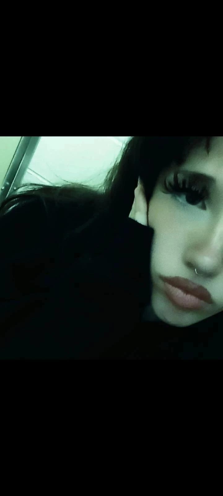 Claire thumbnail