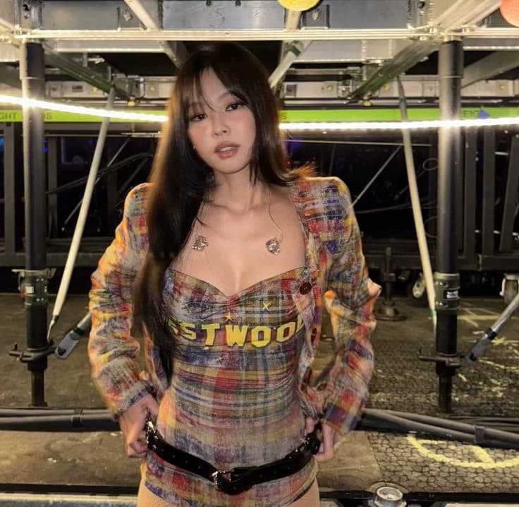 Kim Jennie - Blackpink. thumbnail