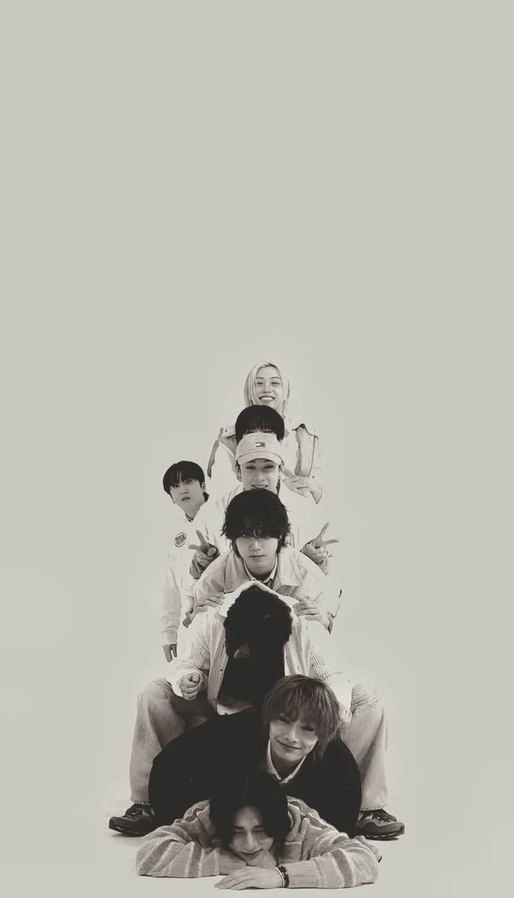 Stray kids thumbnail