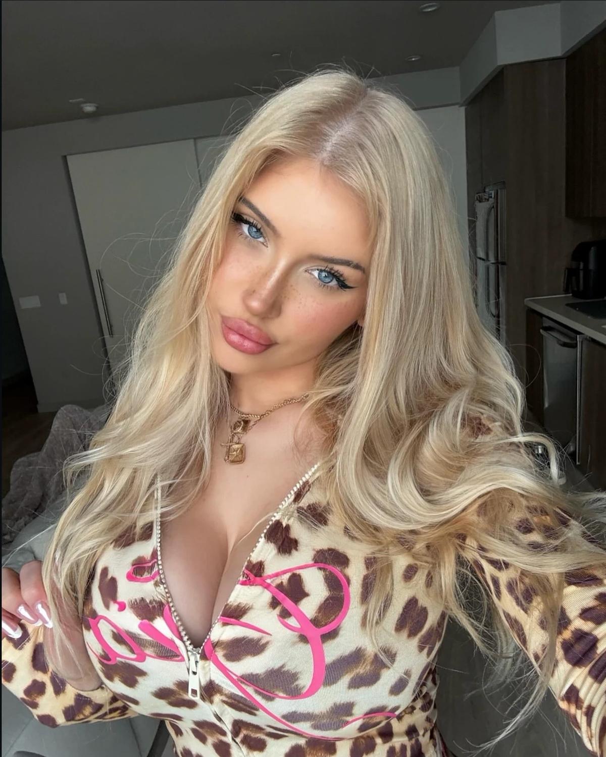 Pavoxy Stravoski thumbnail