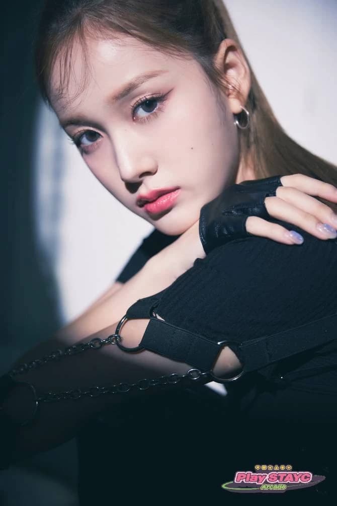 A goddess  thumbnail