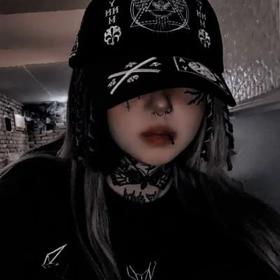 white woman thumbnail