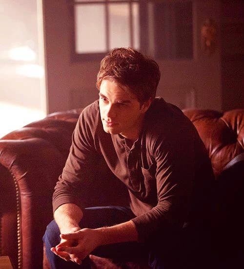 Colin Mikaelson thumbnail