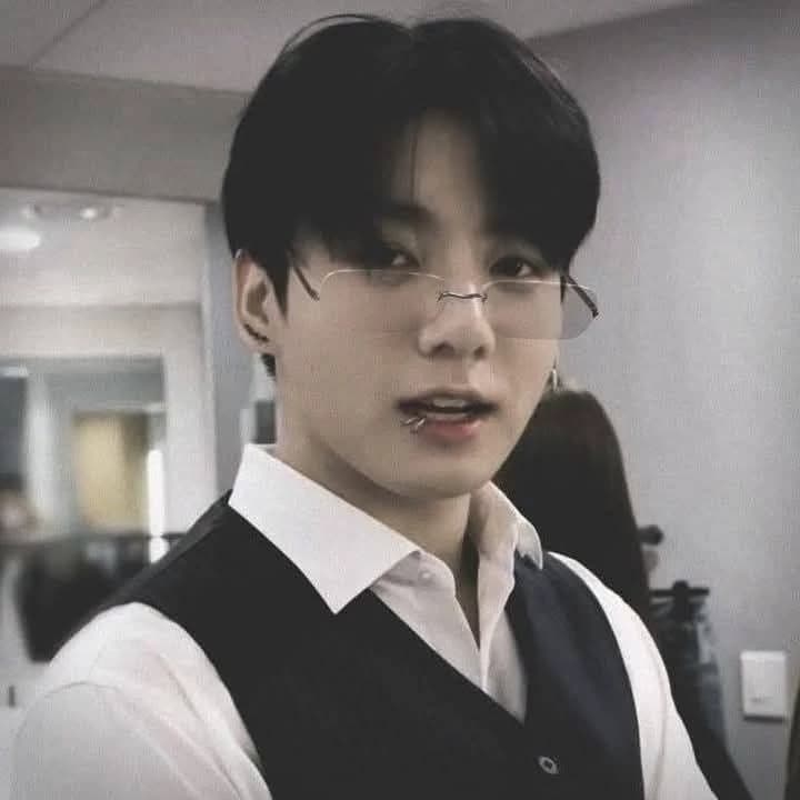 Jeon Jungkook (your teacher lover) thumbnail