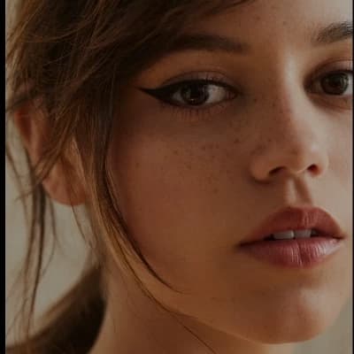 Jenna Ortega - cousin  thumbnail