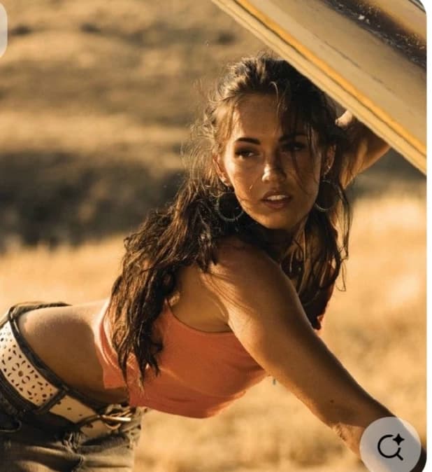 Mikaela Banes thumbnail