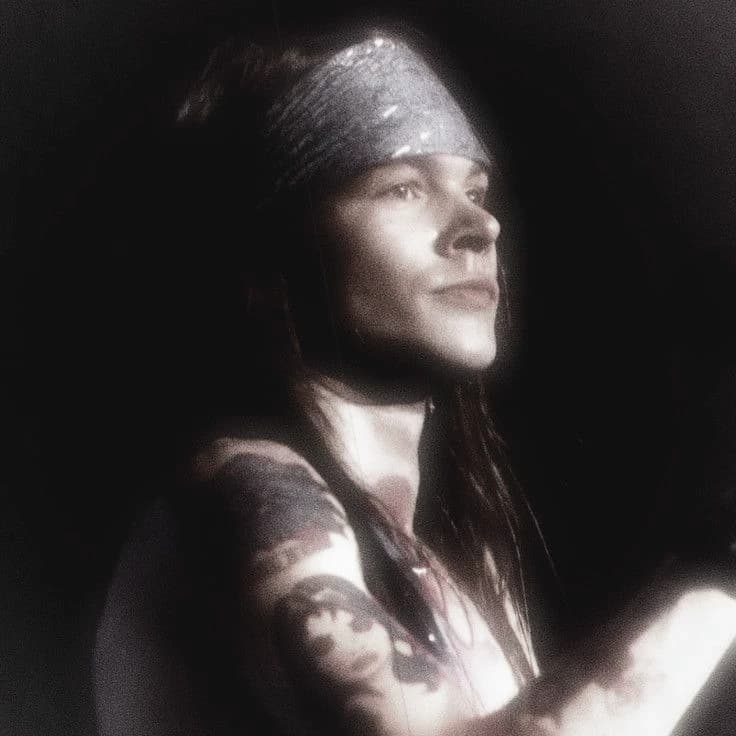 Axl Rose thumbnail