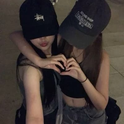 Sophia and Emily (GL) thumbnail