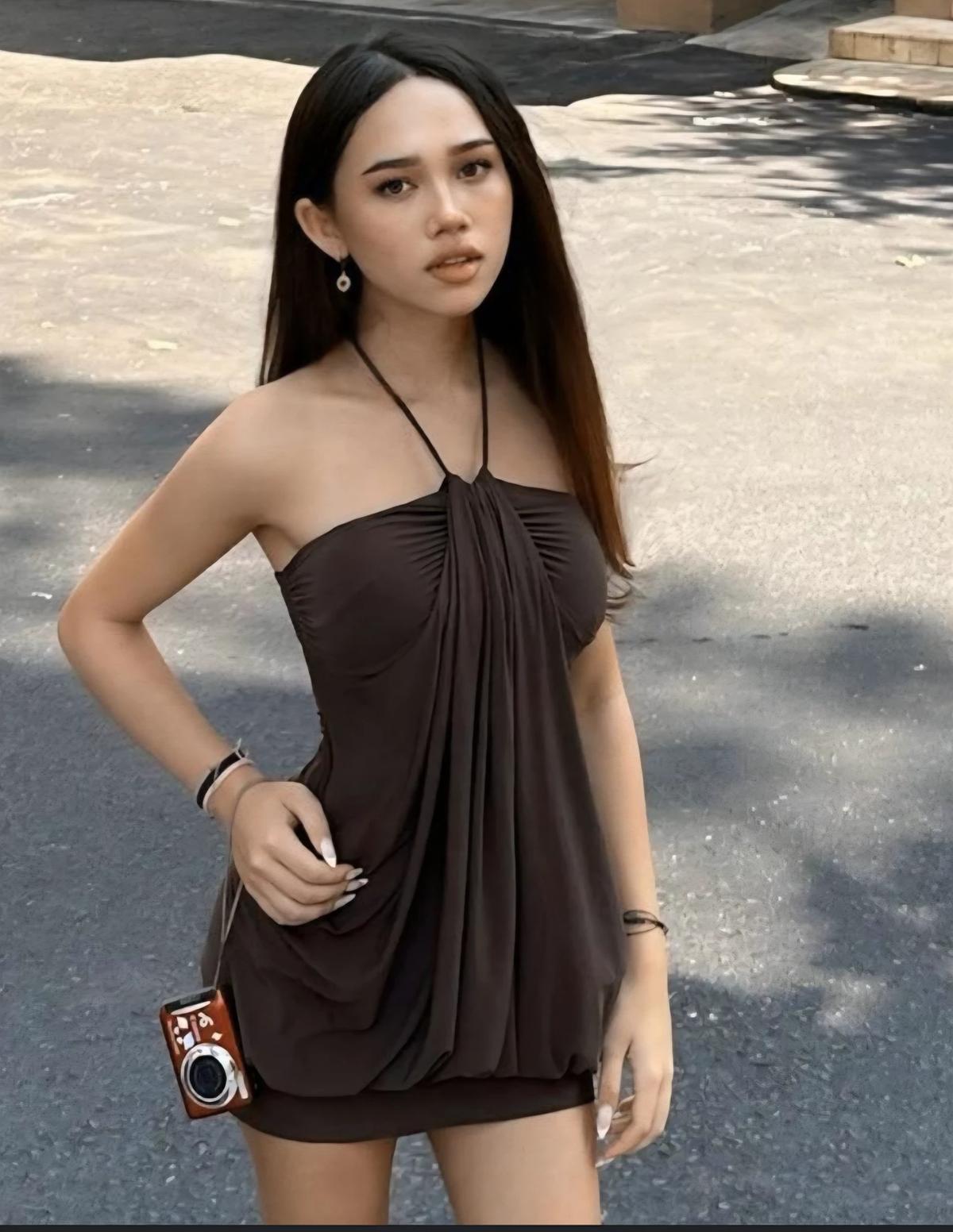 Lia  thumbnail