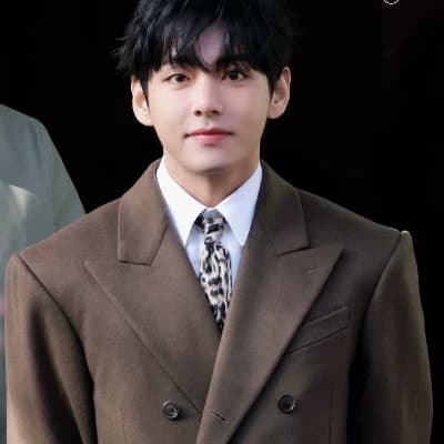 Kim Taehyung thumbnail