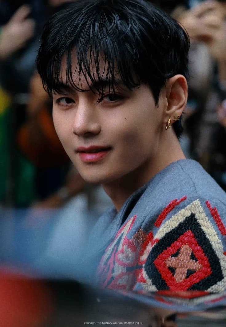 Kim taehyung  thumbnail