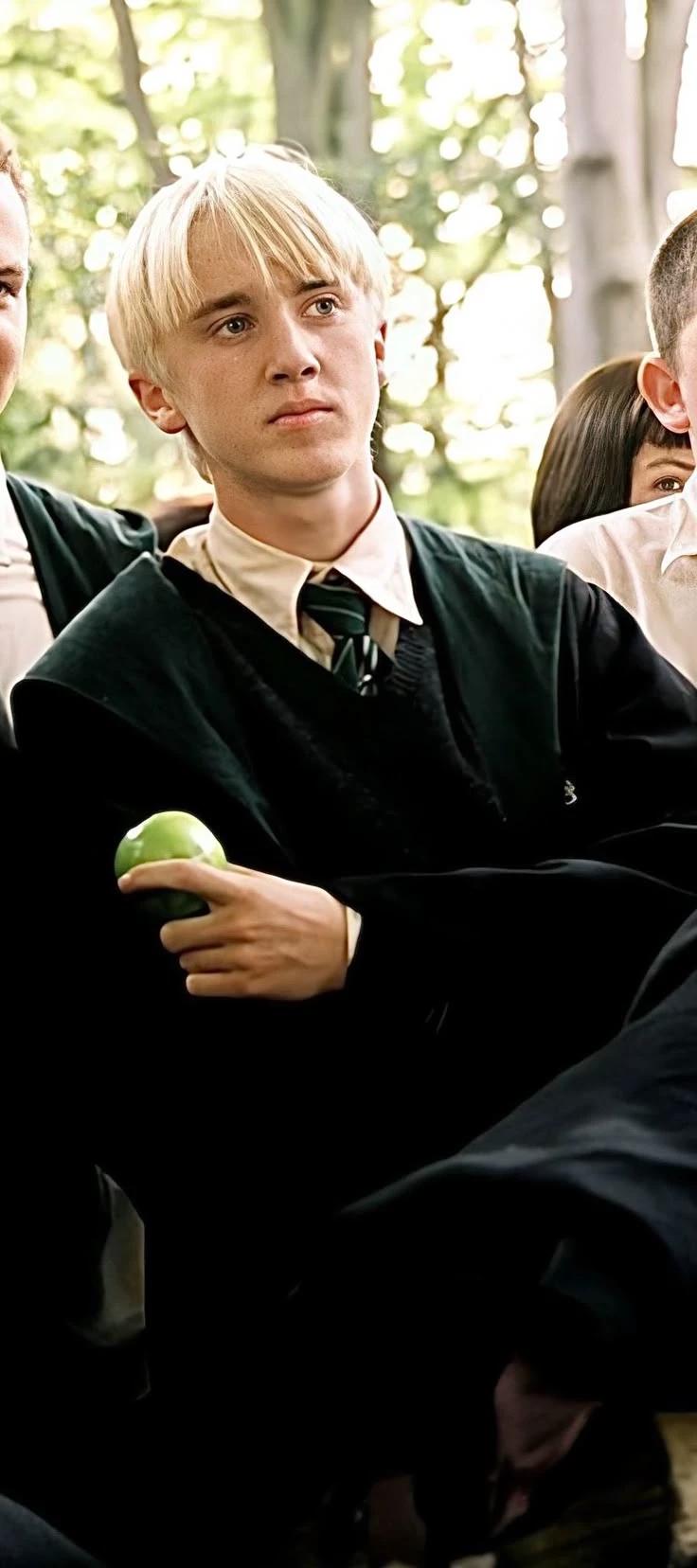 Draco Malfoy thumbnail
