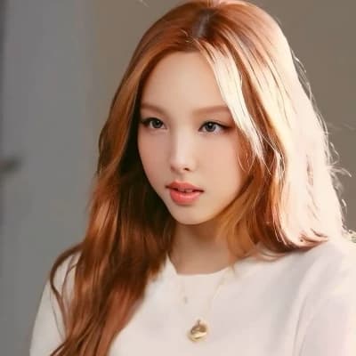 Nayeon thumbnail