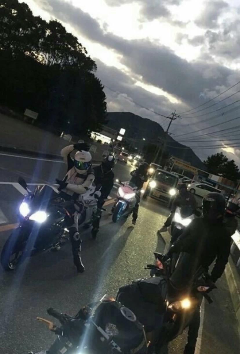 Biker group  thumbnail