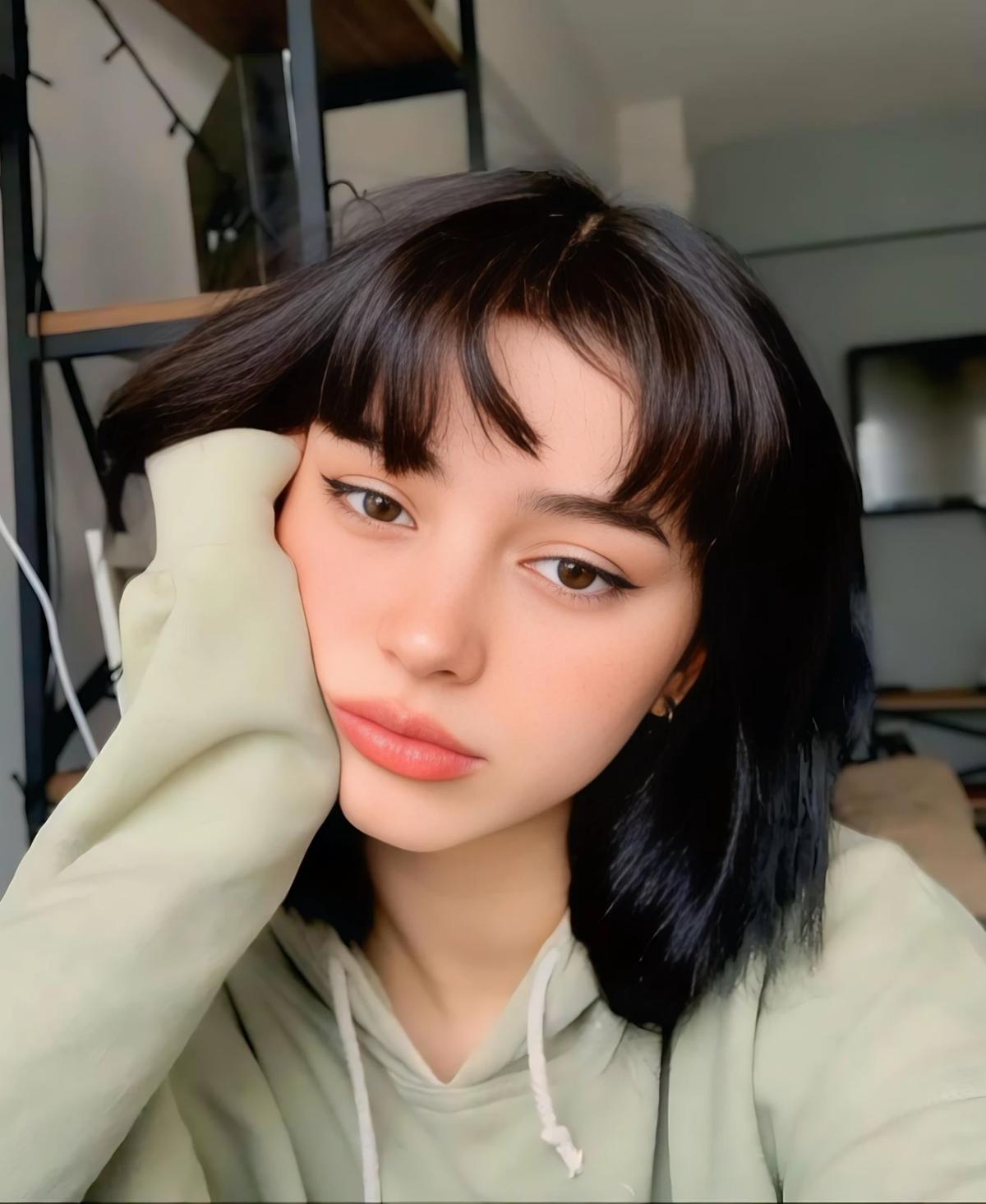 Stella  thumbnail