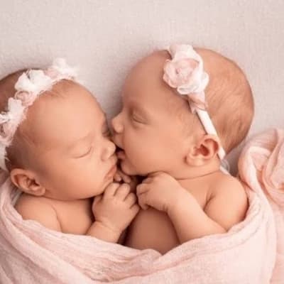 Twins Lily and Daisy thumbnail