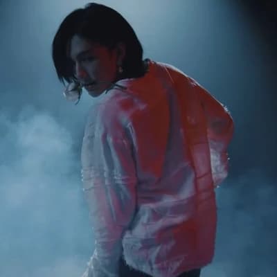 Hwang Hyunjin thumbnail