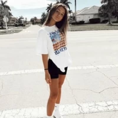 Lily thumbnail