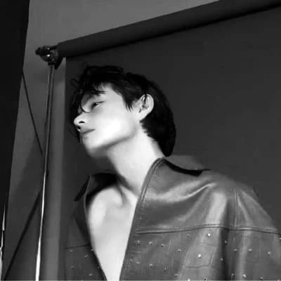 Kim Taehyung thumbnail