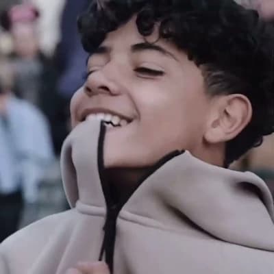 Cris jr thumbnail