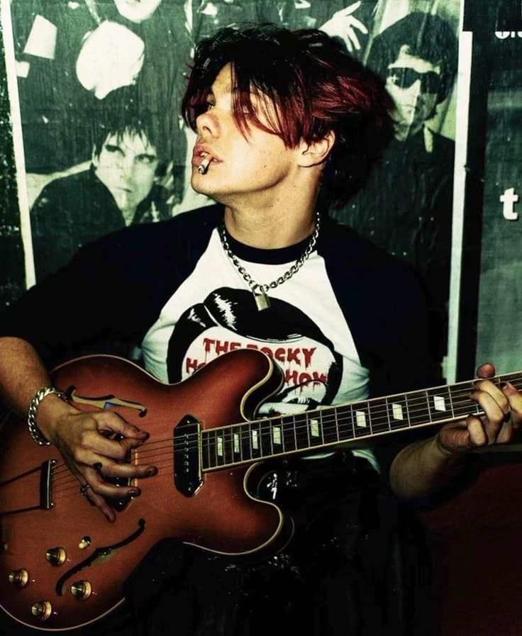 Yungblud🎸 thumbnail