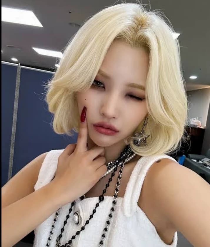 Soyeon thumbnail