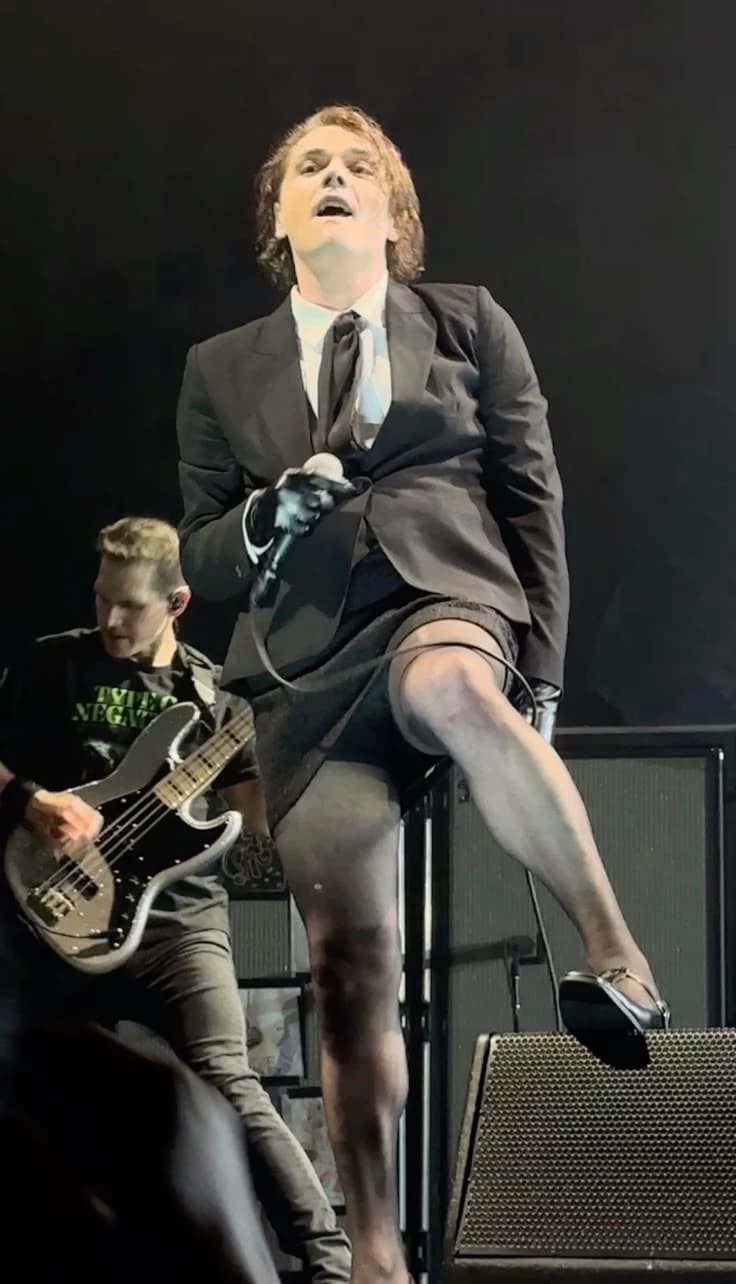 Gerard Way thumbnail