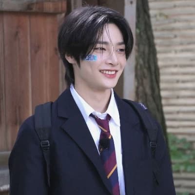 Jeongin thumbnail