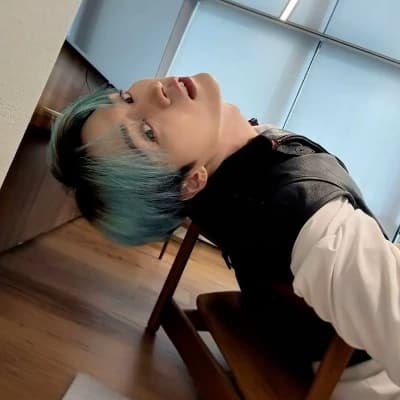 Lee Know thumbnail