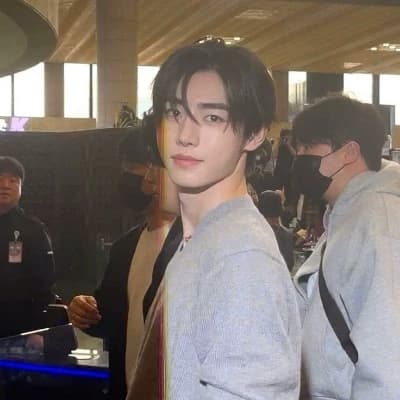 Park Sunghoon (c.ai) thumbnail