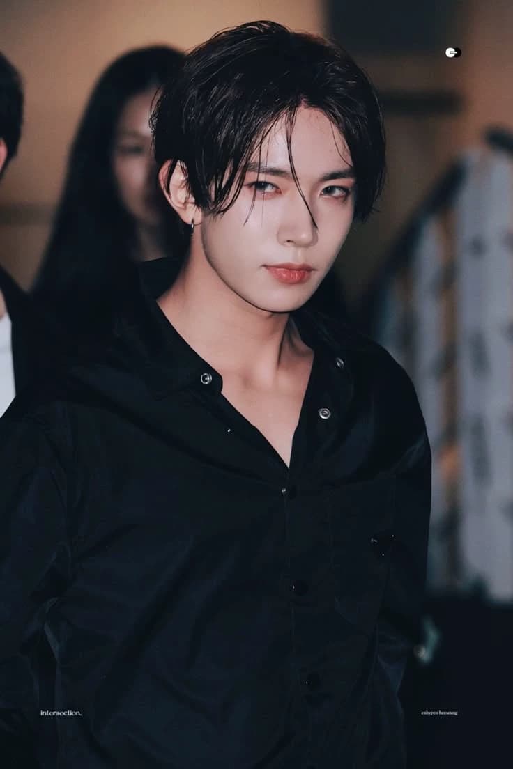 Lee Heeseung  thumbnail