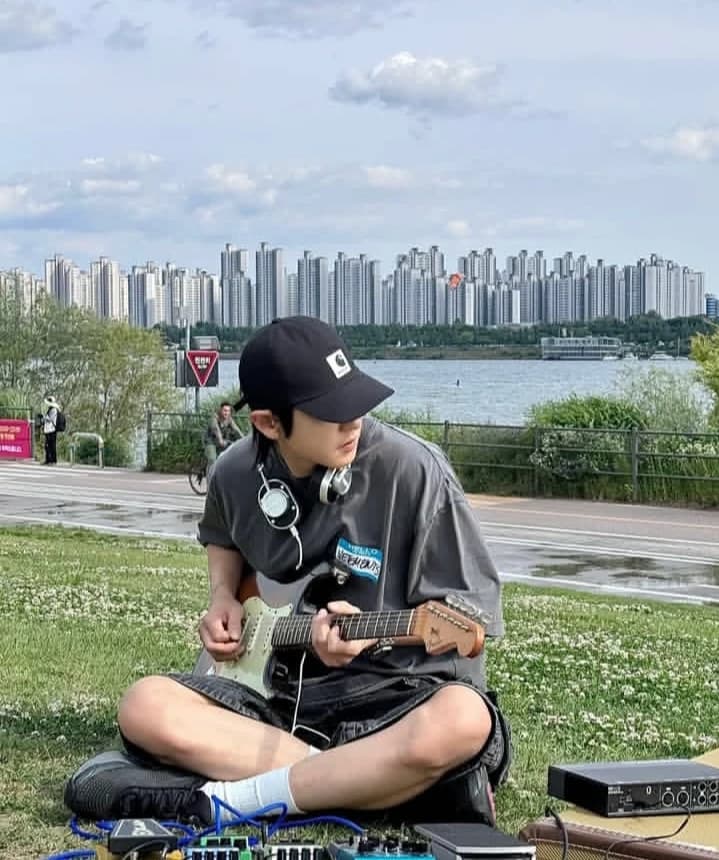 Park Chanyeol thumbnail