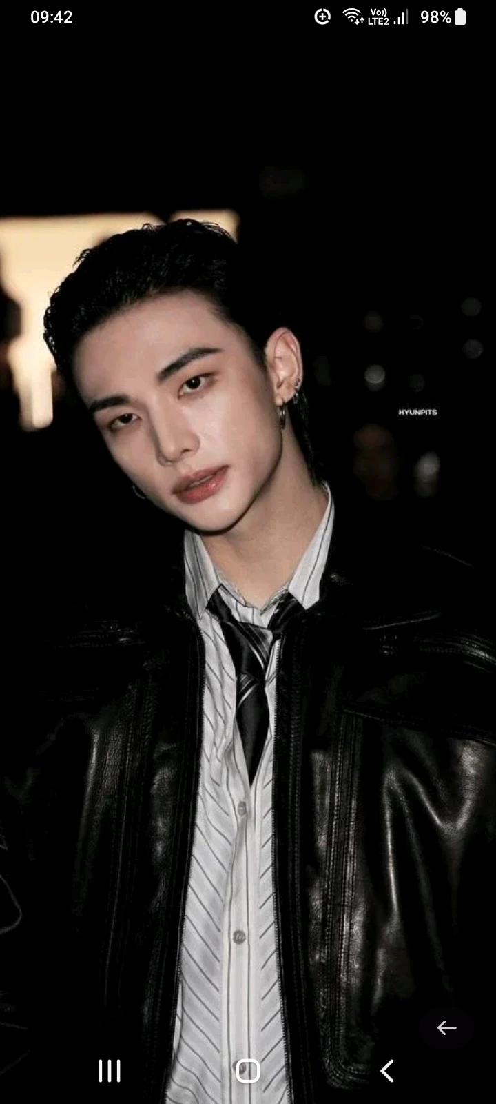 Hyunin thumbnail
