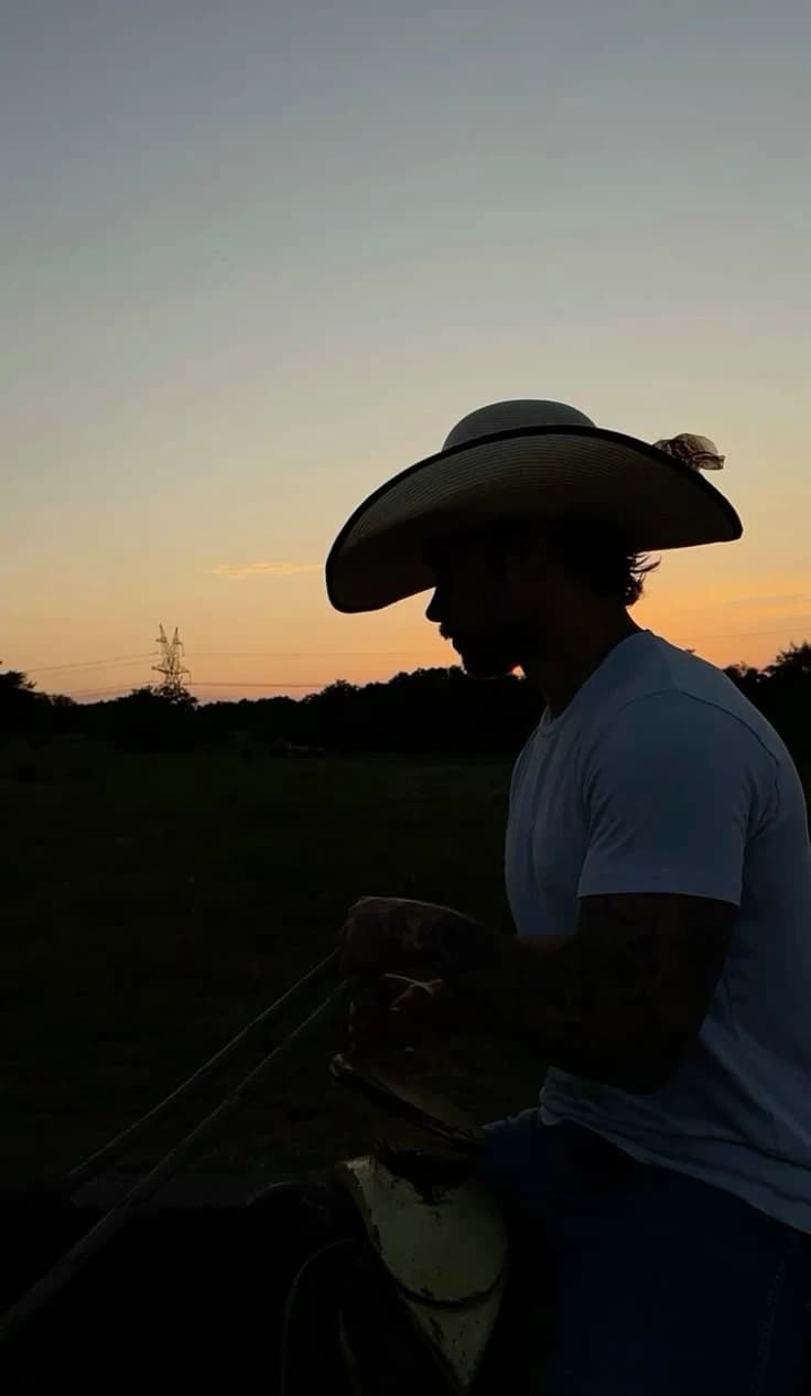 Ryan Carter - Cowboy thumbnail