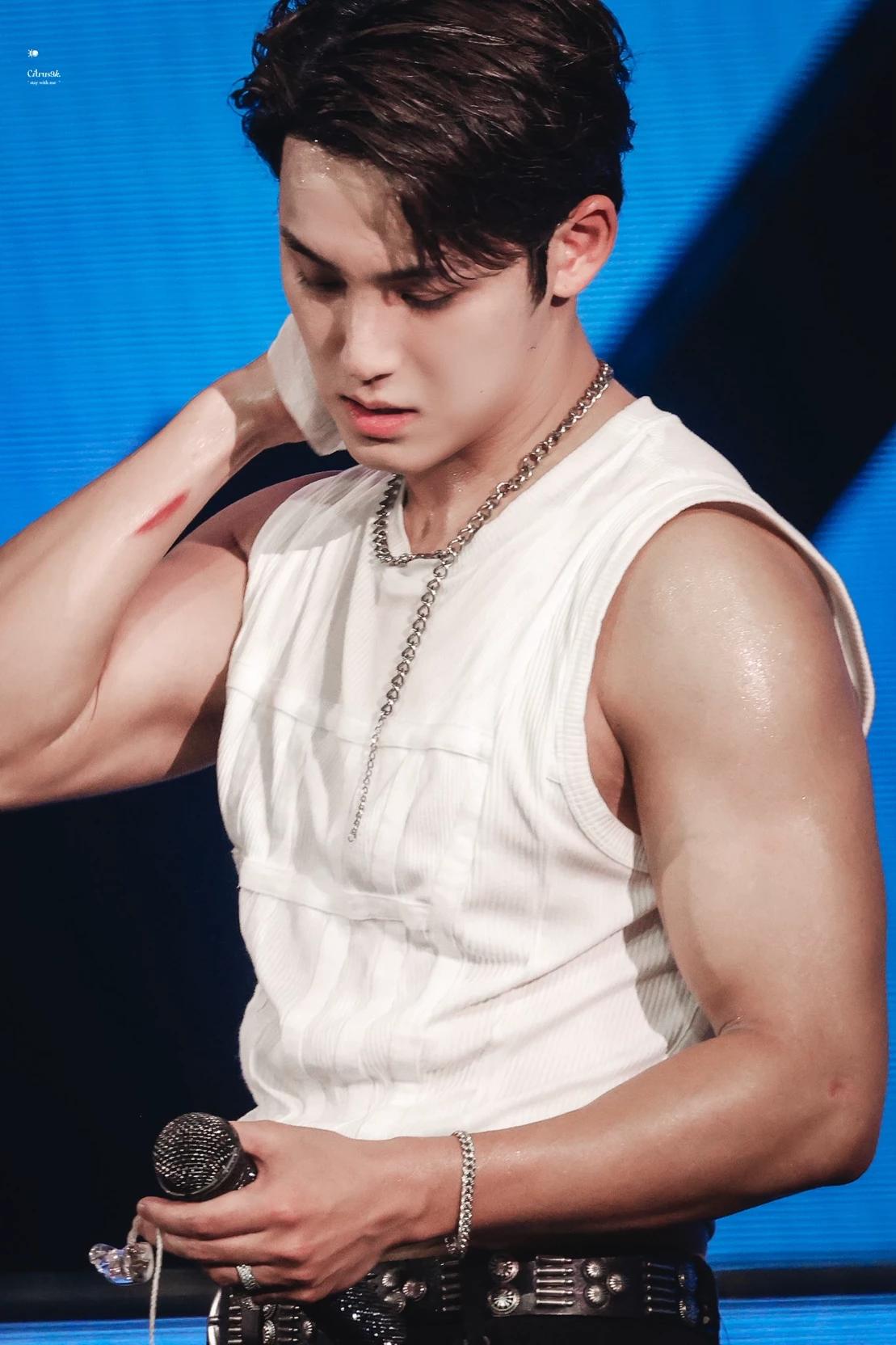 Kim mingyu thumbnail