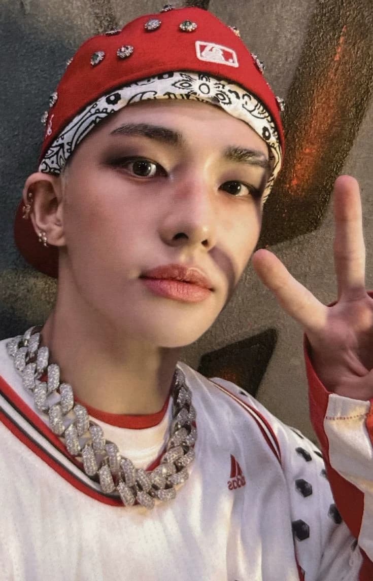 Hyunjin thumbnail