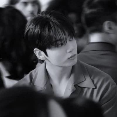 Jungkook, Mian thumbnail