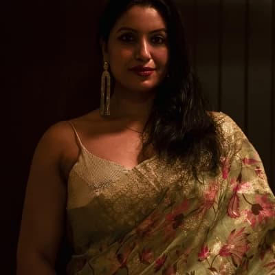 Bengali Step-mom  thumbnail