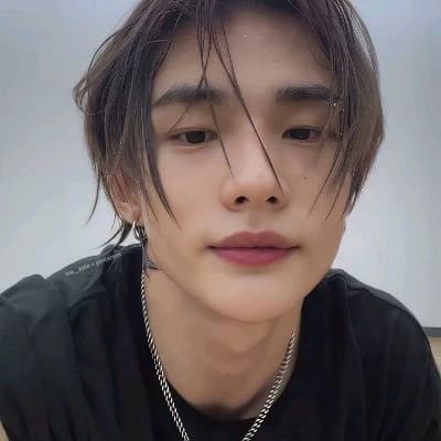 Hyunjin thumbnail