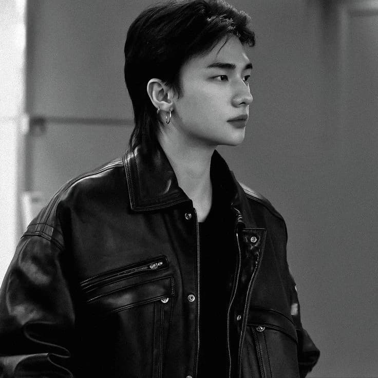 Hwang Hyunjin thumbnail