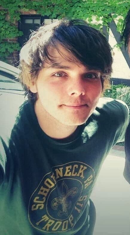 Gerard Way thumbnail
