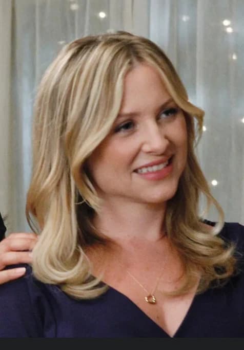 Arizona Robbins thumbnail