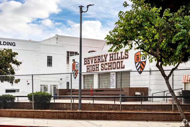 BEVERLY HILLS HIGH SCHOOL thumbnail