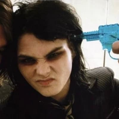 Gerard Way thumbnail